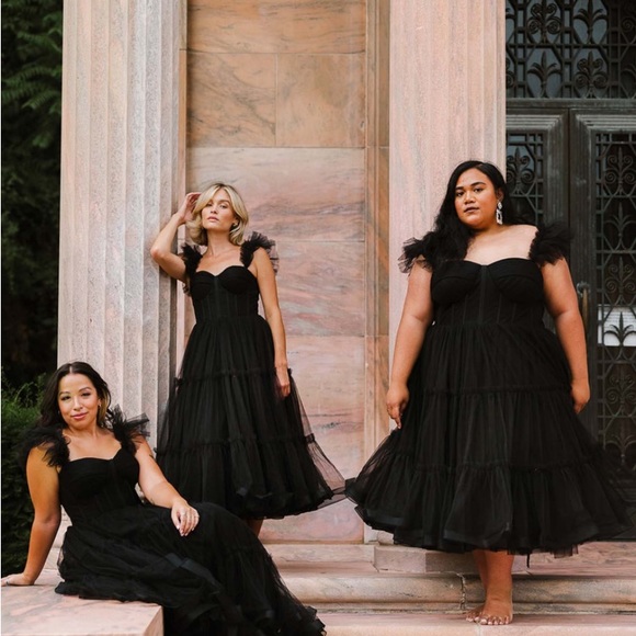 Ava Gown - Picture 4 of 4